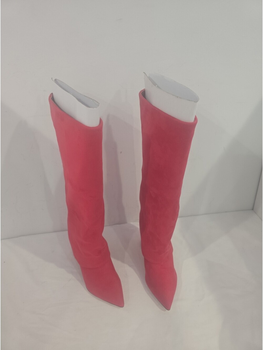 Marc Fisher Red Suede Pointed Toe Pumps Women’s Size 5M